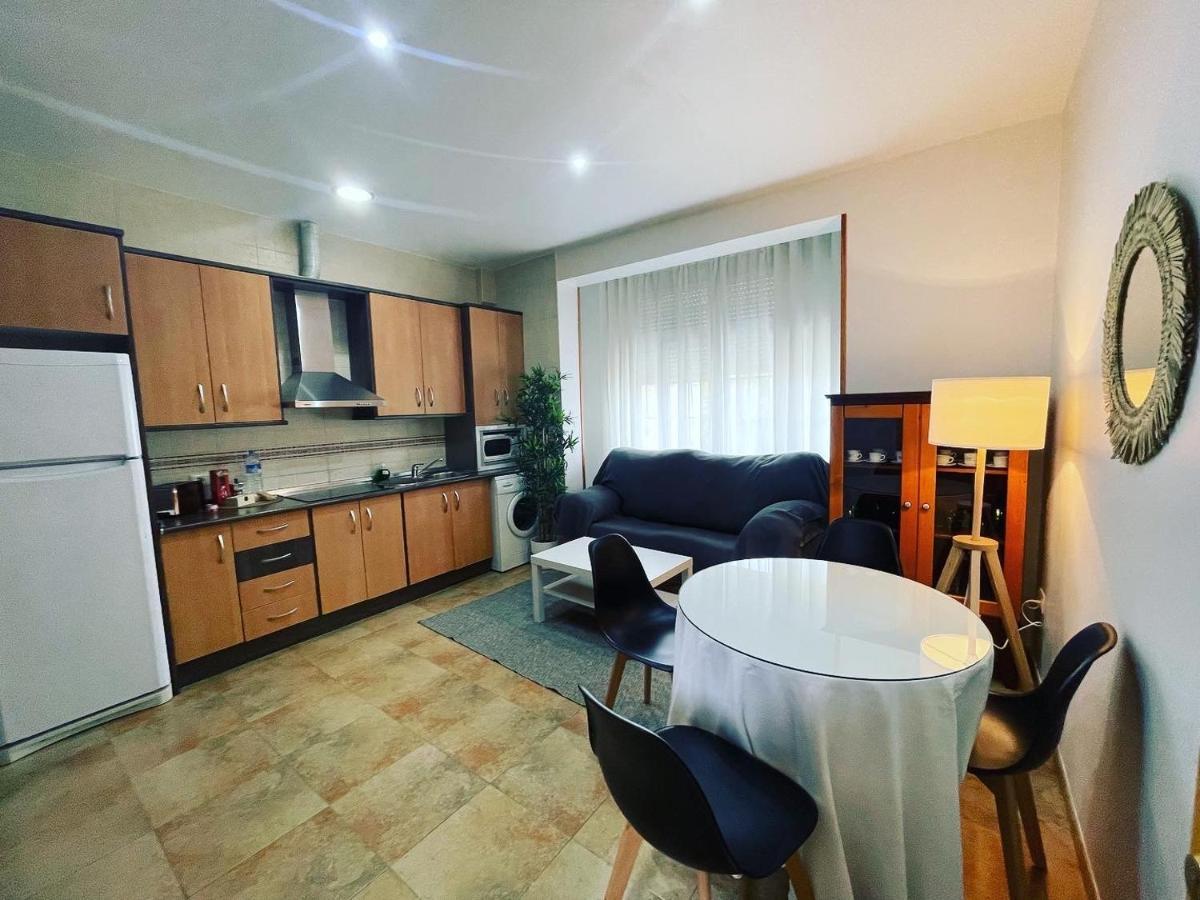 Apartamentos Colon Pondos Linares (Jaen) Exterior foto